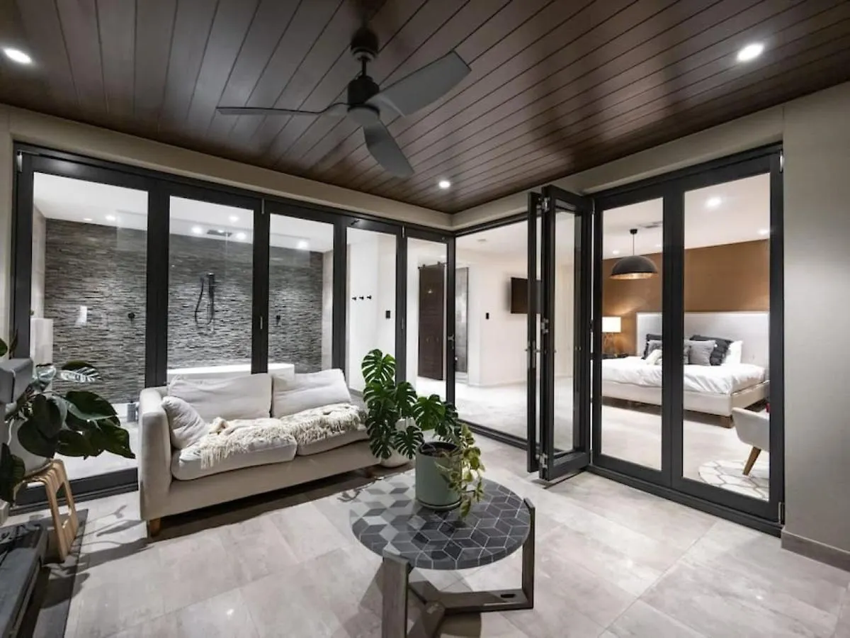 Rochedale Sublime Contemporary Designer Villa With Pool And Sauna בית נופש